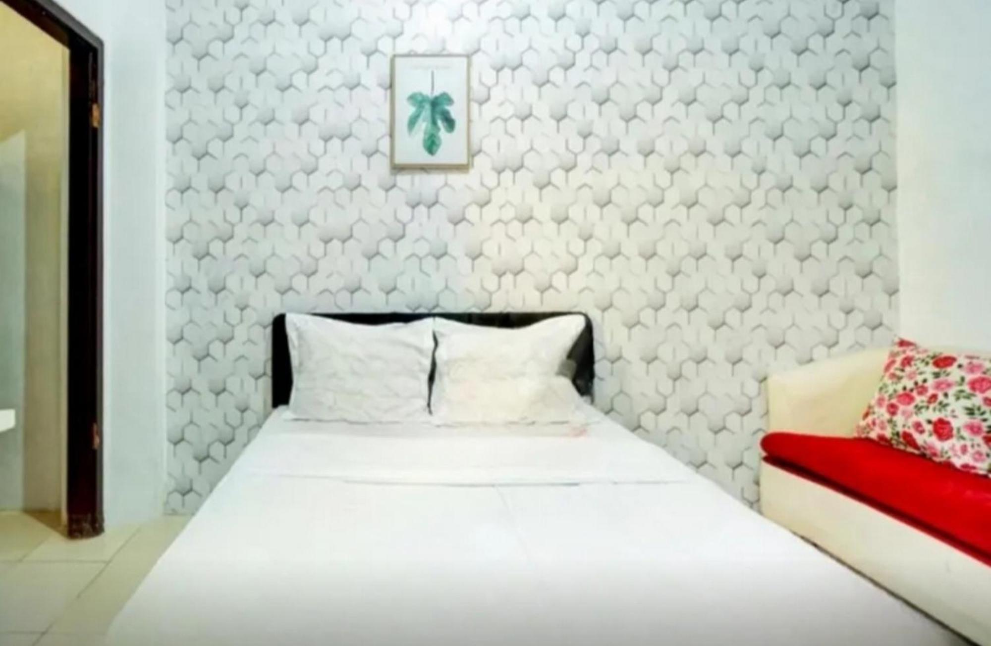 Reddoorz Near Plaza Araya Malang Hotel Blimbing  Exterior photo